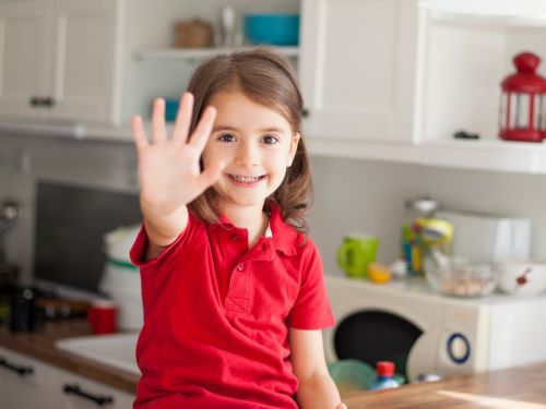 5 Year Old Girl Holding up 5 Fingers - Fremstad Law